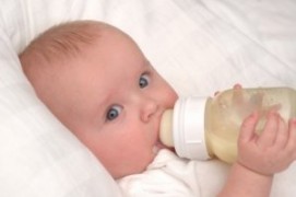 baby feeding bottle