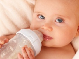 Baby feeding bottle