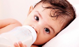 Baby feeding bottle