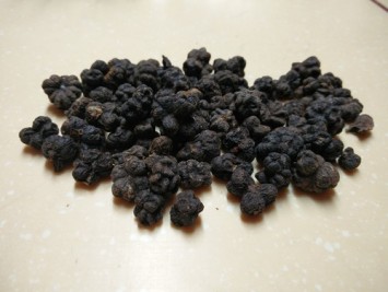 MORINDA CITRIFOLIA DRIED FRUIT