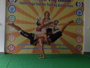 28 Days Yoga Teacher Training Rishikesh