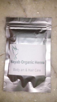 Organic henna powder