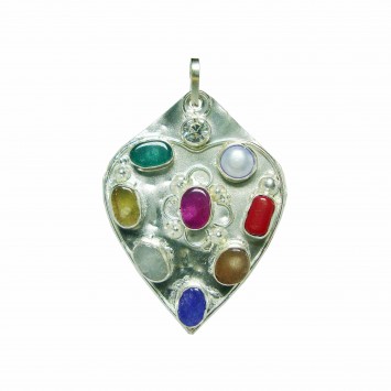 Satyamani Natural Navgrah Gemstone Heart Pendant